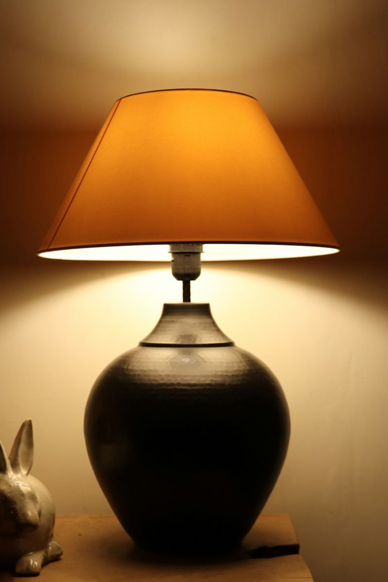 Lampe de chevet céramique noire